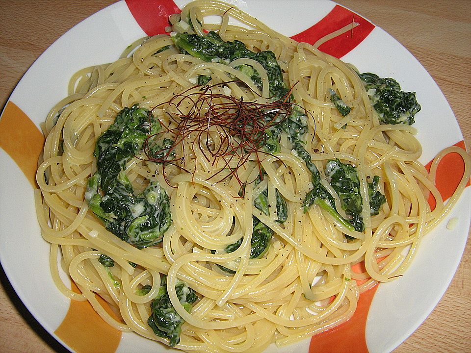 Spaghetti mit Gorgonzola und Blattspinat von cuocoroma| Chefkoch