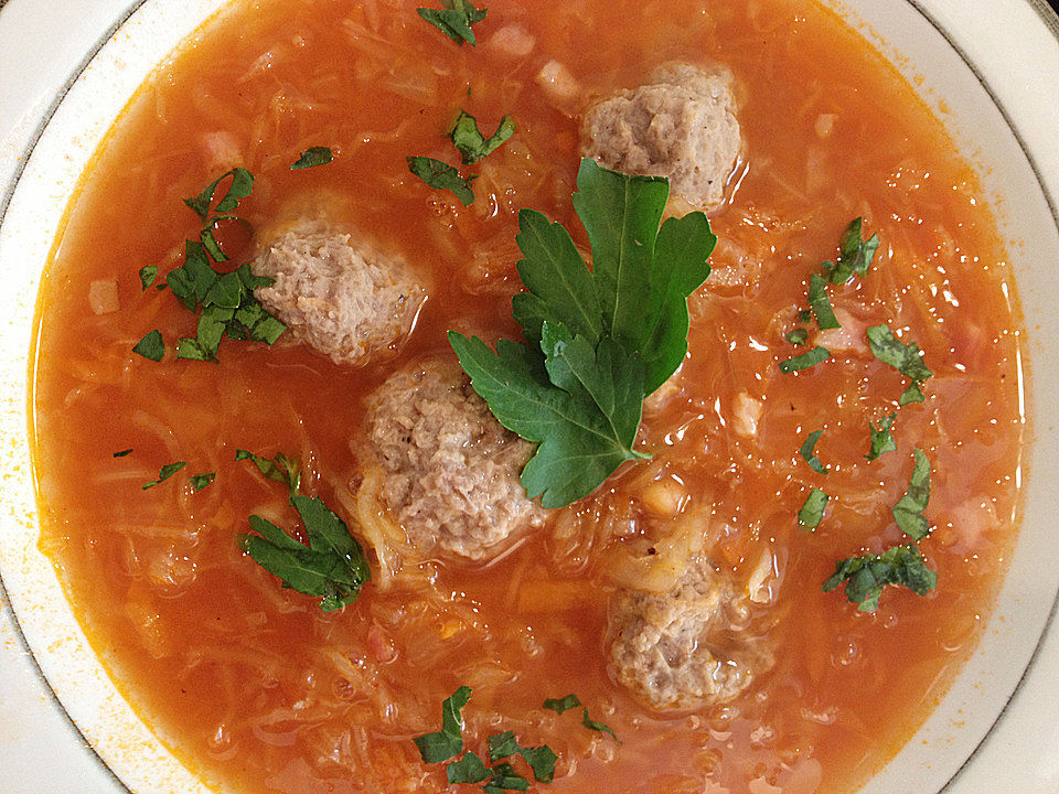 Herzhafte Suppe Mit Sauerkraut Und Frikadellen Nach Russischer Art Von Bembelchen Chefkoch