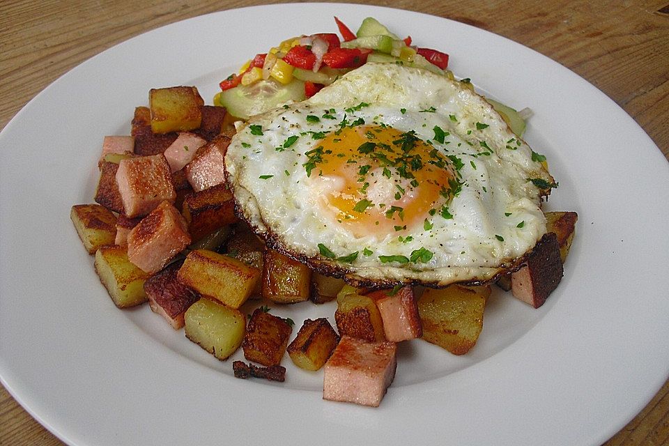 Leberkäse - Kartoffeln mit Ei