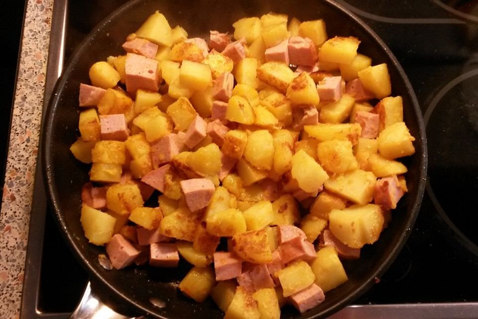 Leberkäse - Kartoffeln mit Ei