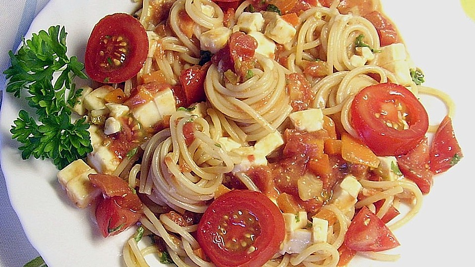 Spaghetti Mit Rotem Pesto Und Schafskase Von Frostifrost Chefkoch