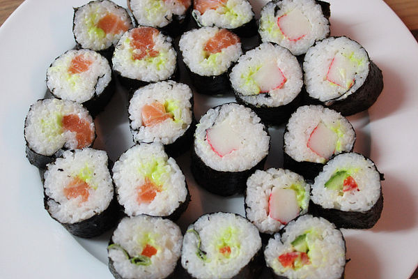 Leckere Maki - Sushi mit Surimi von Michal | Chefkoch