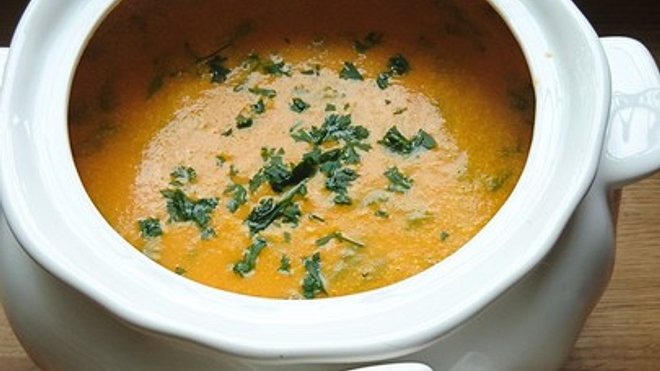 Kokos - Möhren - Spinat - Suppe von Kochpitti