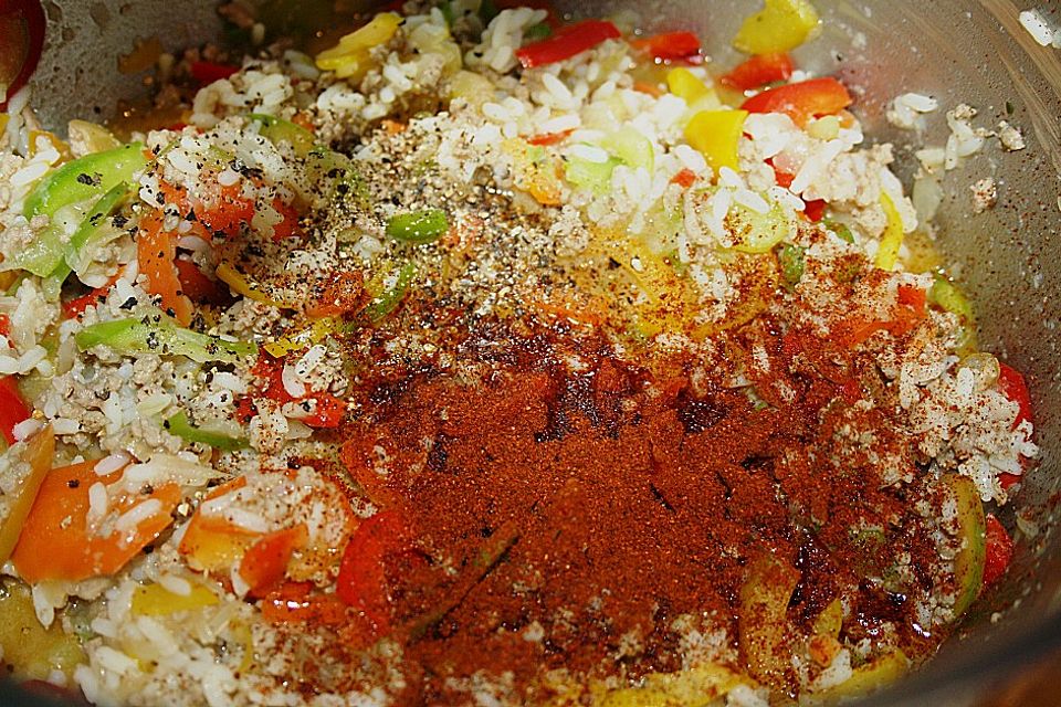 Hackfleischpfanne mit Paprika und Reis