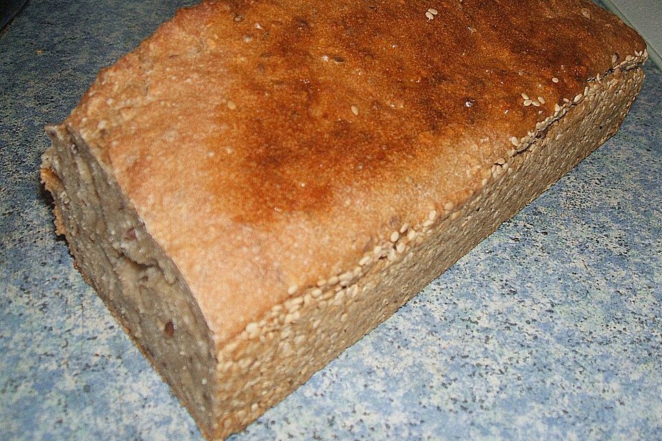 Mein Roggensauerteigbrot mit Sesamkruste