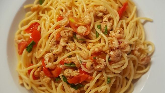Nudeln mit Fisch