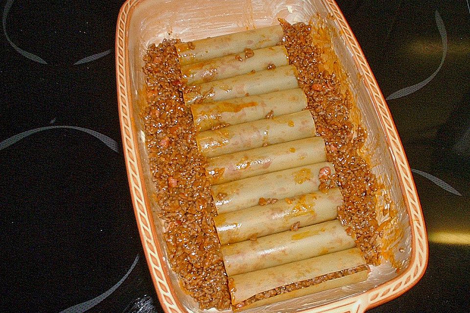 Cannelloni mit Hackfleischfüllung