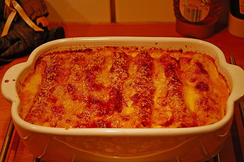 Cannelloni mit Hackfleischfüllung