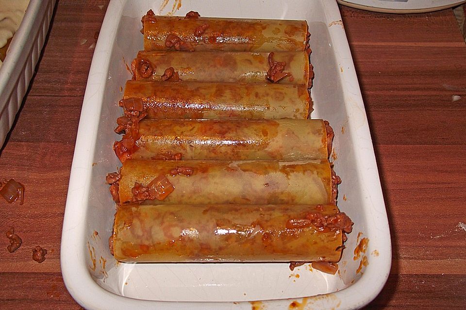 Cannelloni mit Hackfleischfüllung