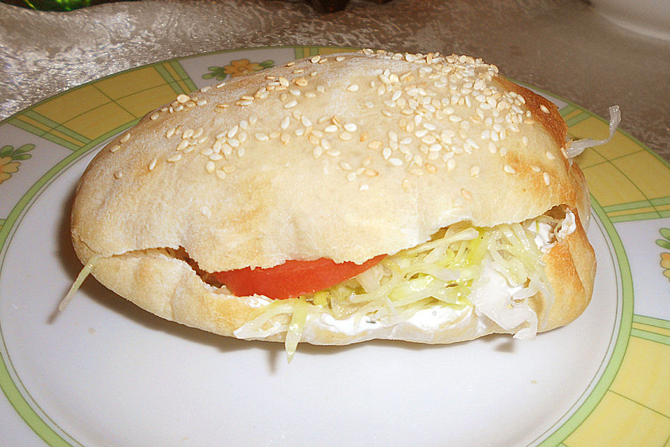 Pita - Brot mit Sesam