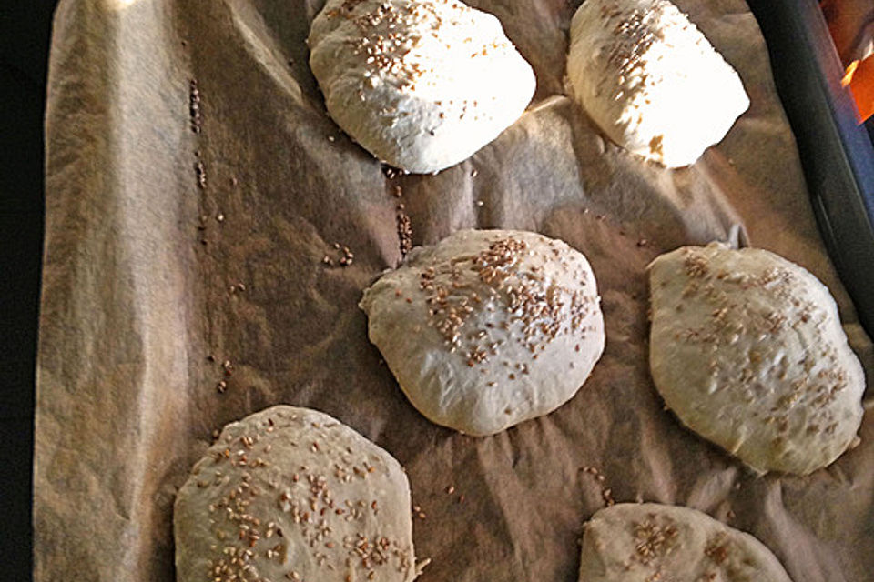 Pita - Brot mit Sesam