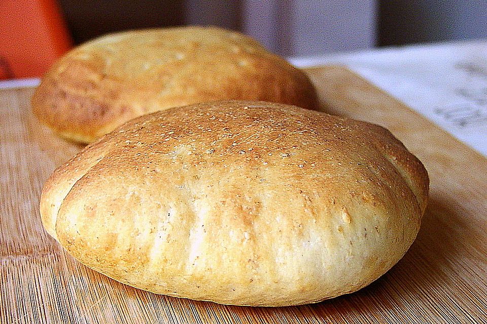 Pita - Brot mit Sesam