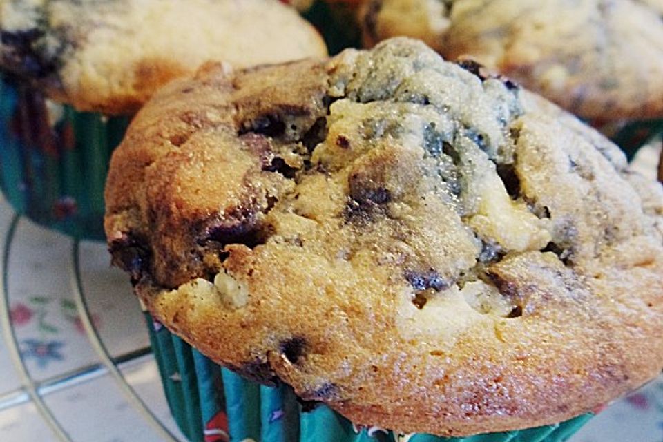 Mile high Blueberry Muffins