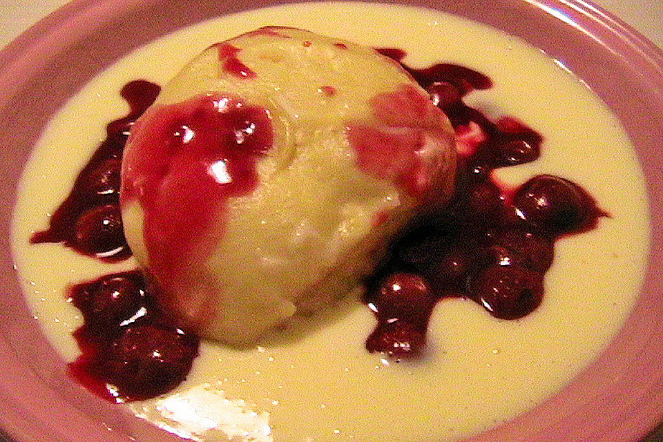 Dampfnudeln mit Vanillesoße