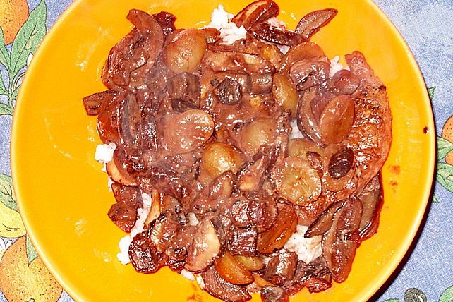 Hähnchenbrust - Ragout mit Weintrauben und Pilzen von Hani| Chefkoch