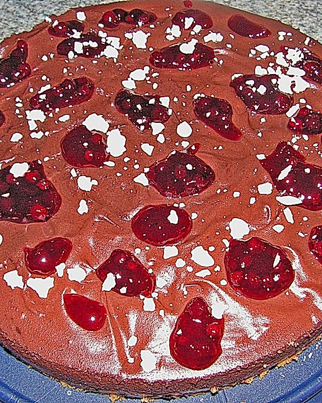 Schokoladen - Preiselbeer - Torte