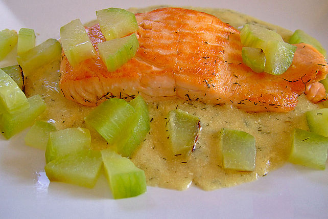 Lachs mit Dillsoße und Gurke von GoldDrache| Chefkoch