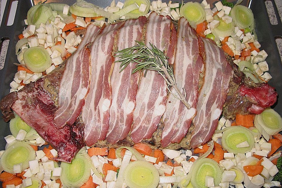 Wildschweinkeule mit Ingwer - Honig - Sauce