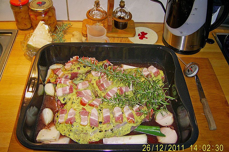 Wildschweinkeule mit Ingwer - Honig - Sauce