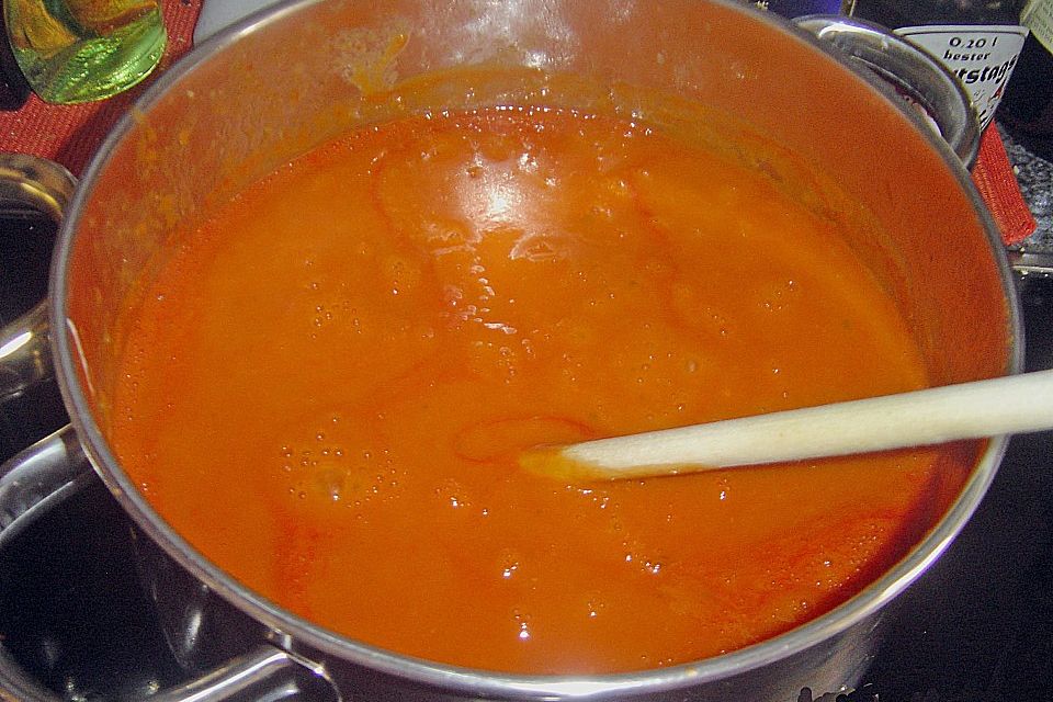 Paprika -Tomatensuppe