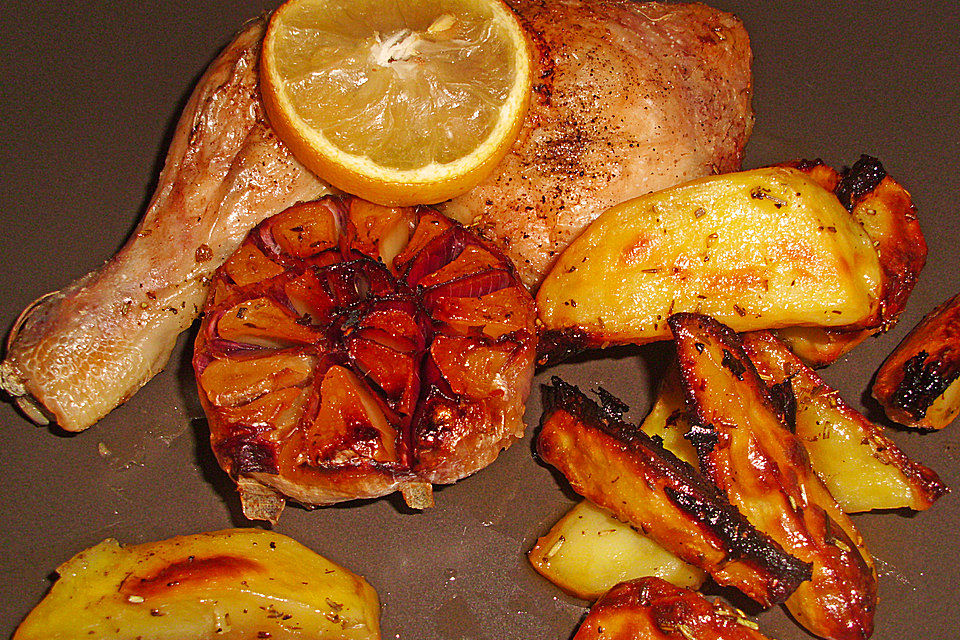 Hähnchenpfanne mit Knoblauch und Zwiebeln