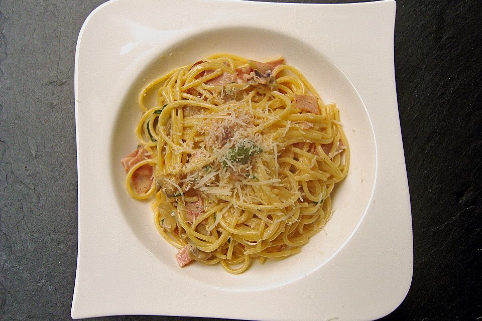 Zimt Carbonara