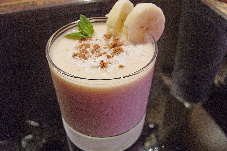 Bananenshake mit Kokos