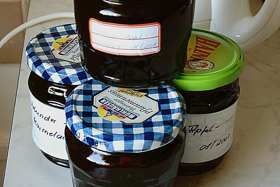 Holunder - Apfel - Marmelade mit Walnüssen