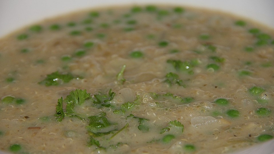 Erbsen-Kokos-Suppe mit Quinoa von fraggle79