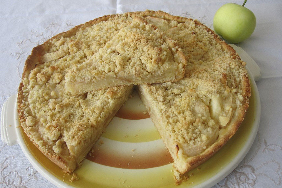 Apfel-Streusel-Kuchen mit Mürbteig