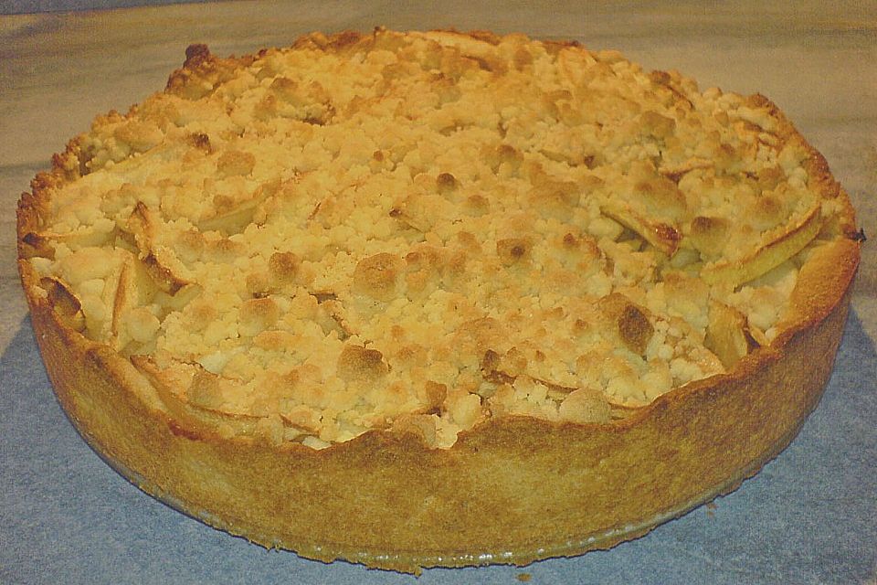 Apfel-Streusel-Kuchen mit Mürbteig