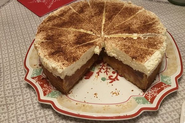 Apfelkuchen mit Sahne - Zimt - Haube von Gerkele | Chefkoch