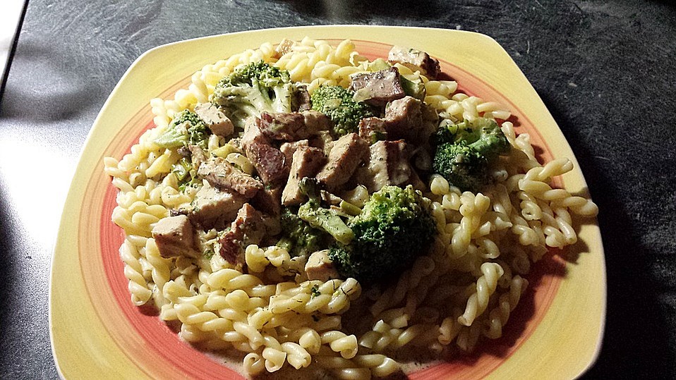 Brokkoli-Pfanne mit Kassler von Allerlei