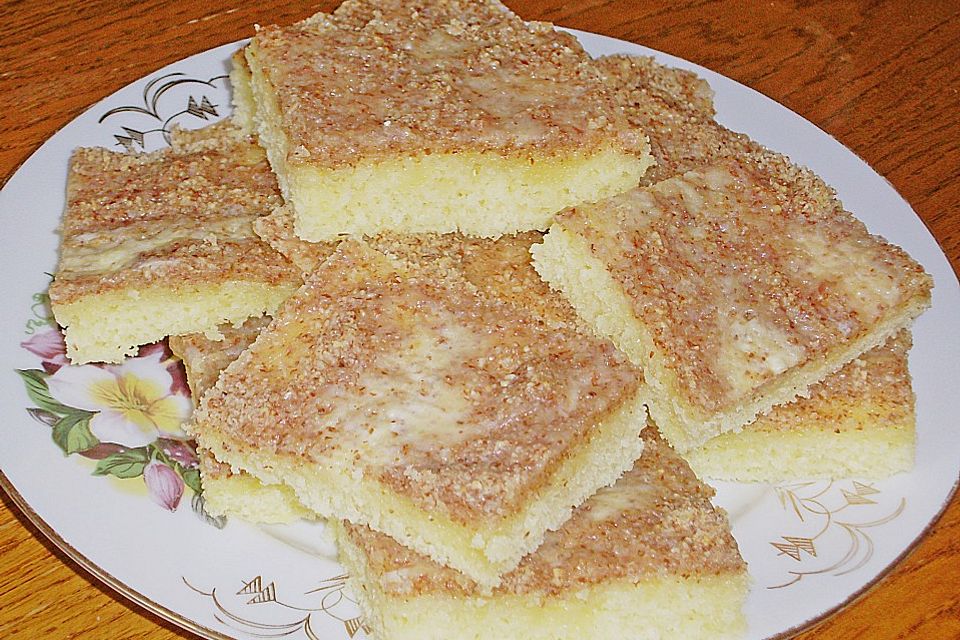 Tassen - Nusskuchen mit Buttermilch