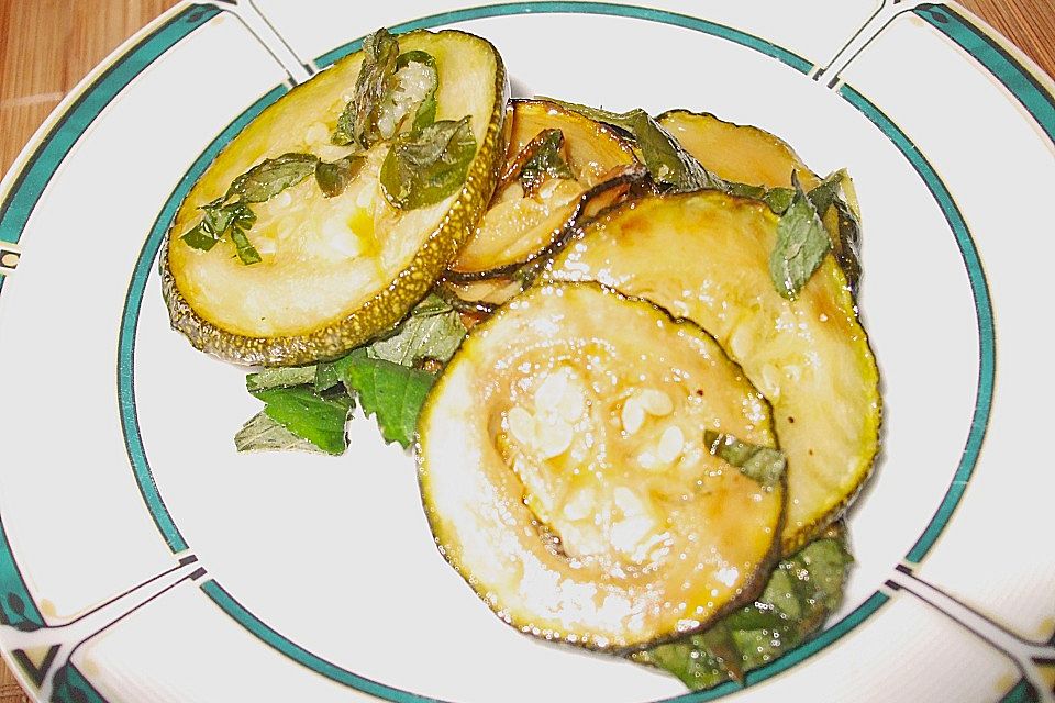 Marinierte Zucchini