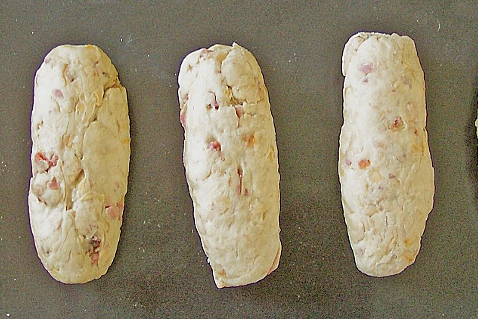 Kraut - Speck - Brötchen Kraut - Speck - Brötchen