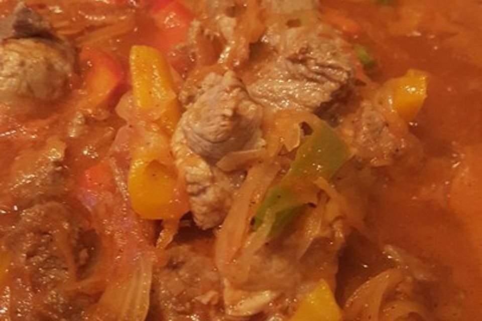 Gulasch Szegediner Art nach Rosinenkind