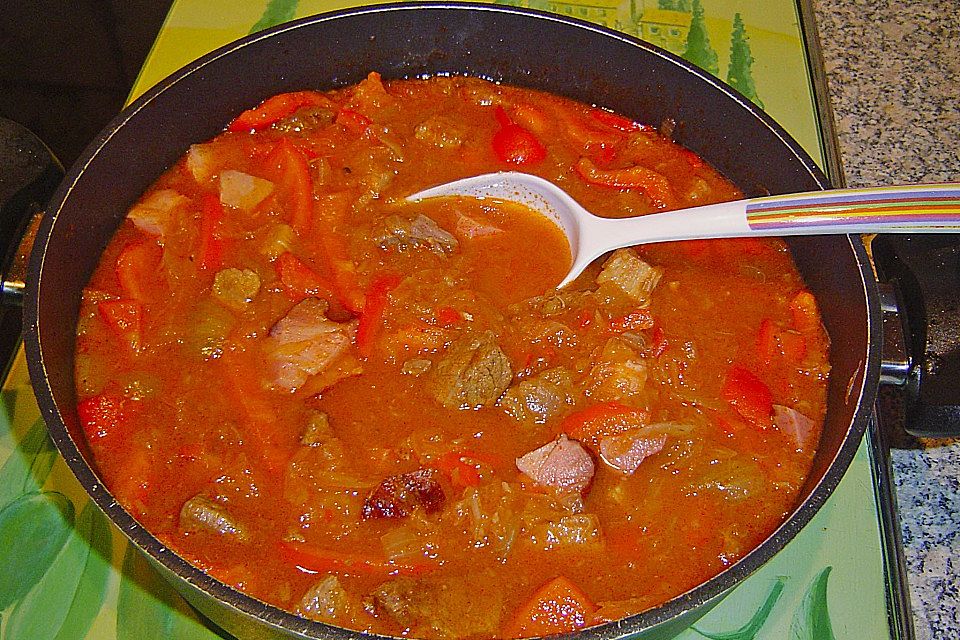 Gulasch Szegediner Art nach Rosinenkind