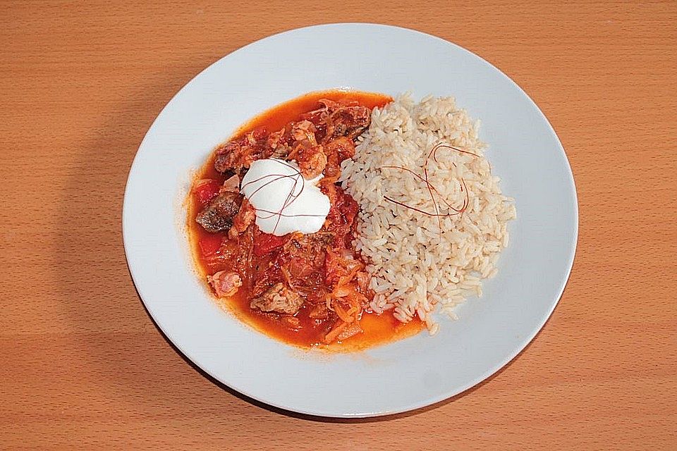 Gulasch Szegediner Art nach Rosinenkind