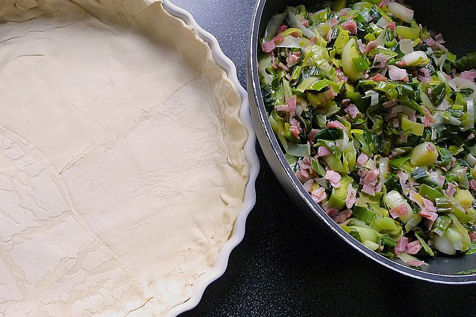 Lauchtorte mit Blätterteig Lauchtorte mit Blätterteig