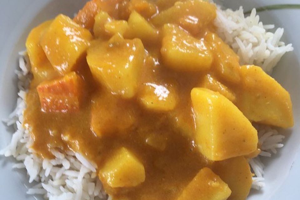 Kartoffel - Kürbis - Curry mit Kokosmilch