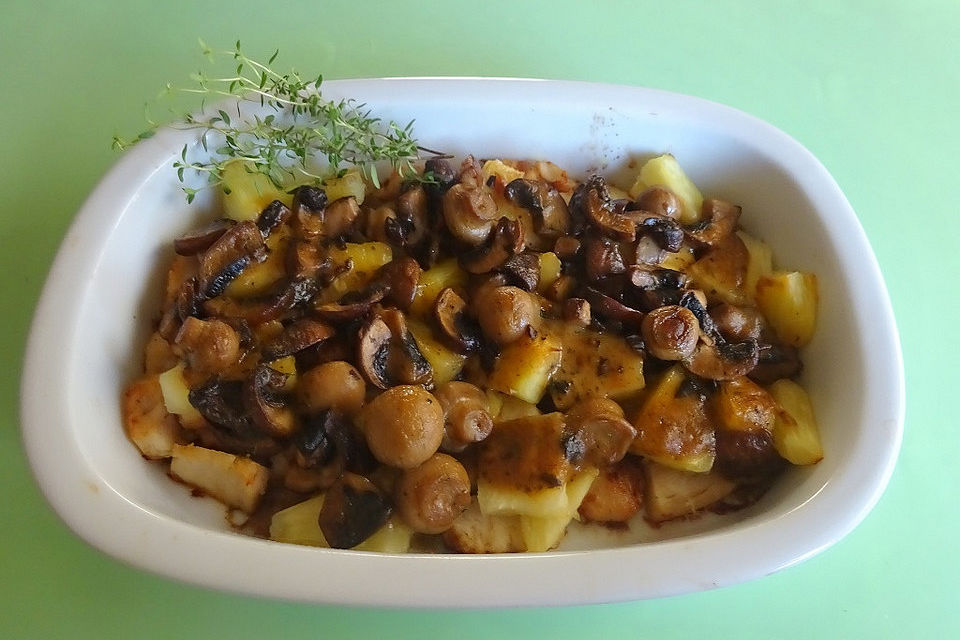 Pute mit Ananas und Champignons