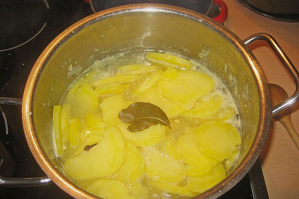 Saures Kartoffelgemüse