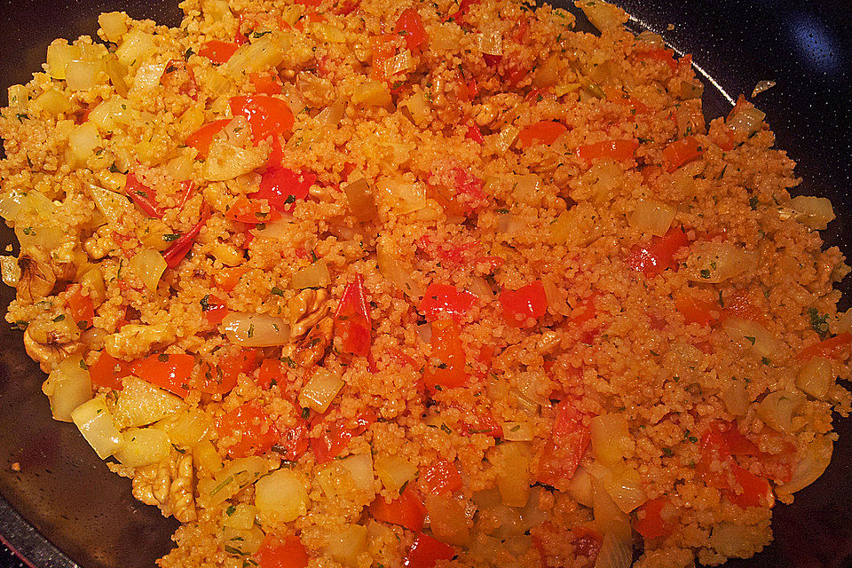 Curry - Couscous mit Nüssen