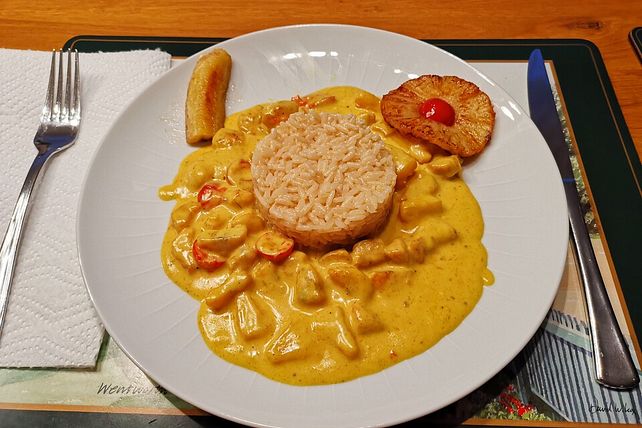 Hühnchen mit Bananen - Ananas - Currysauce von extremecooking| Chefkoch