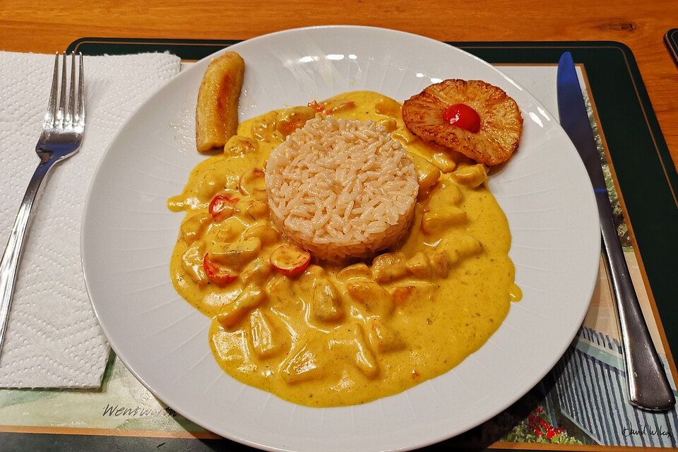 Hühnchen mit Bananen - Ananas - Currysauce