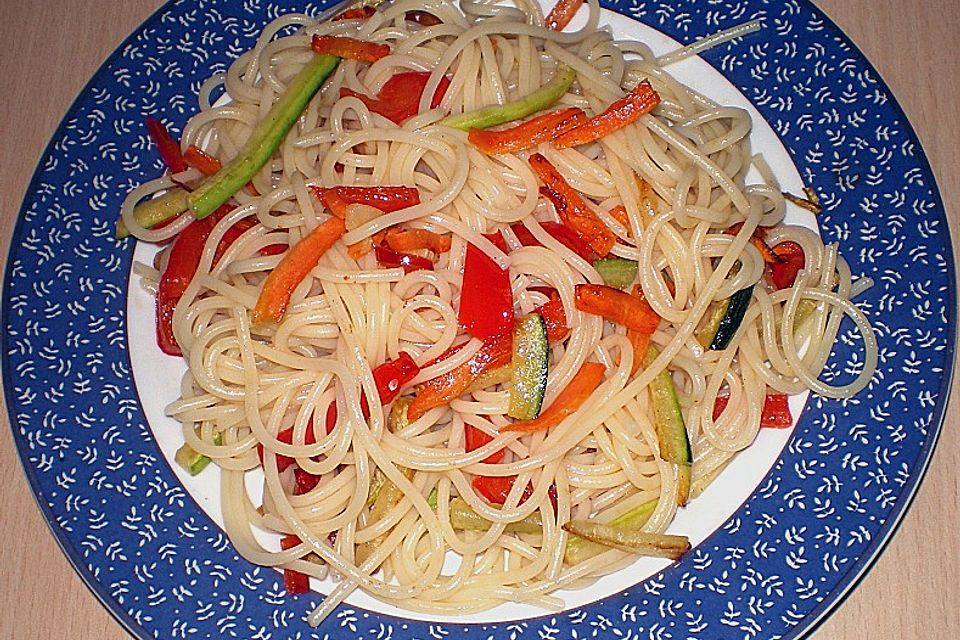 Gemüse Spaghetti