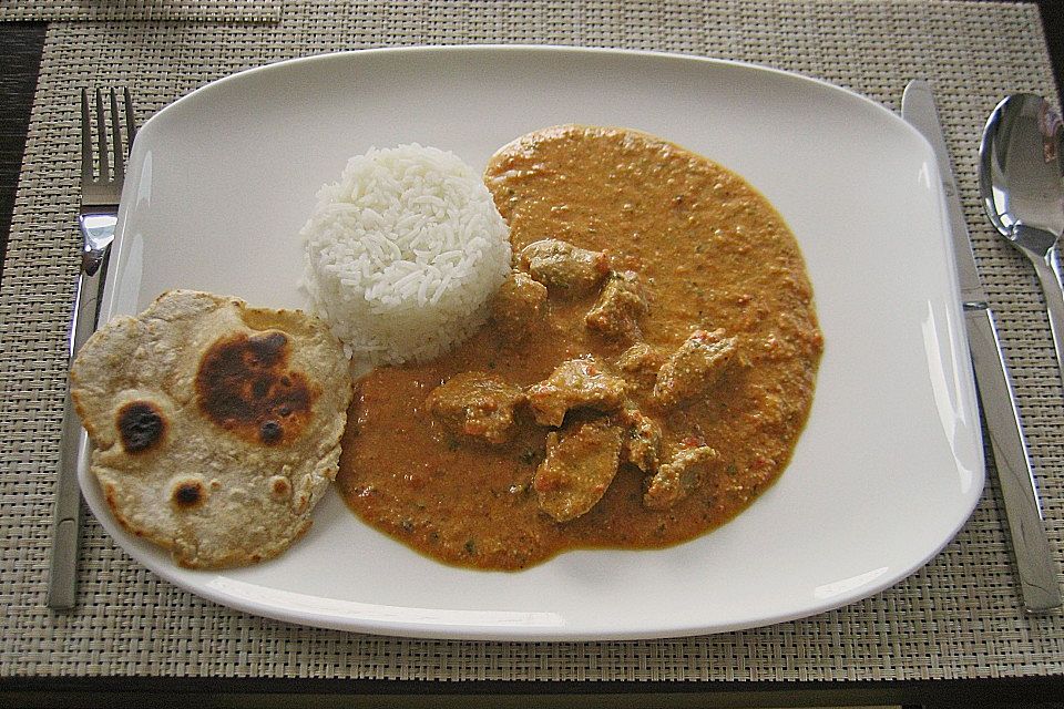 Lamm Korma mit Chapatis