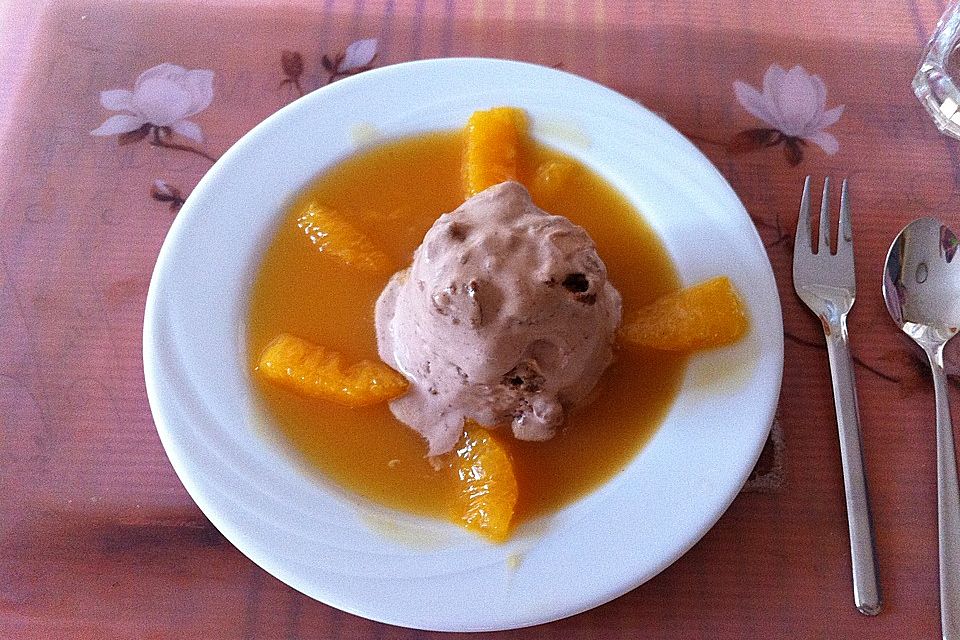 Lebkuchenparfait mit Gewürzorangen