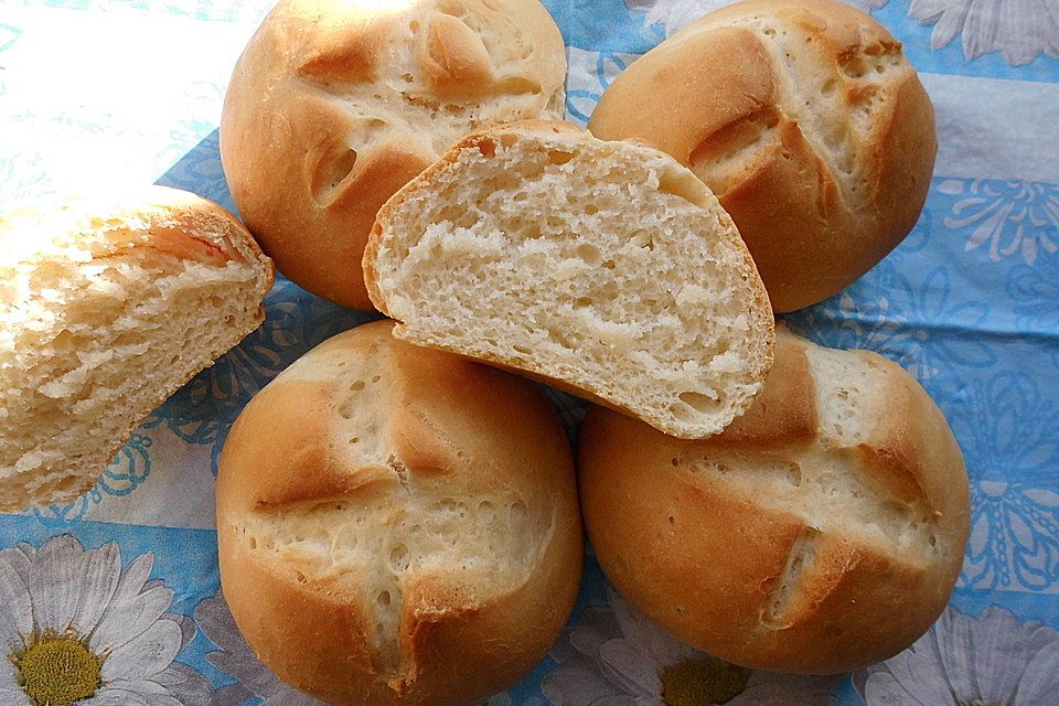 Buttermilchbrötchen